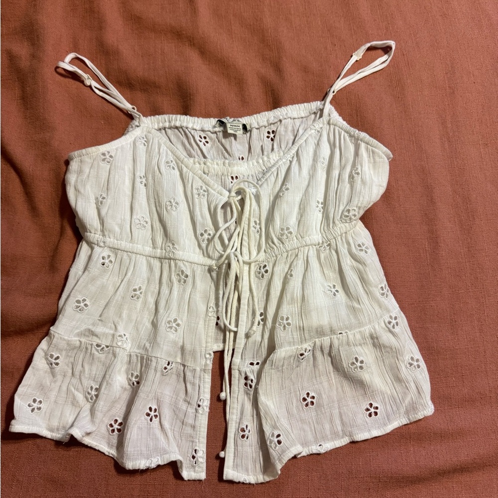 American Eagle women’s White Eyelet Tie-Front Camisole Top
